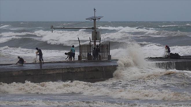 FİLİPİNLER´DEKİ MANGKHUT TAYFUNUNDA ÖLÜ SAYISI 64´E YÜKSELDİ