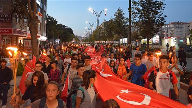 AHİLİK HAFTASI KUTLAMALARI FENER ALAYIYLA BAŞLADI