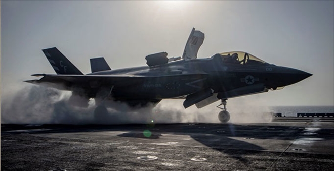 ABD´DE F-35B SAVAŞ UÇAĞI EĞİTİM UÇUŞU SIRASINDA DÜŞTÜ