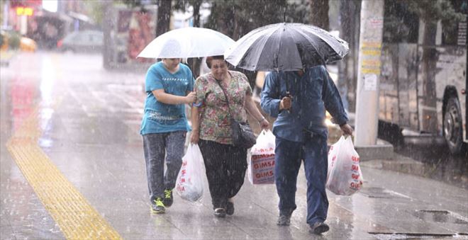 METEOROLOJİ´DEN İSTANBUL İÇİN UYARI: SAĞANAK GELİYOR