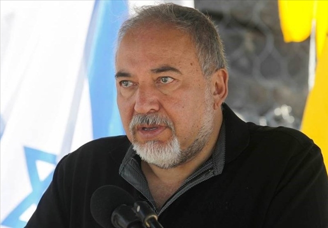 Liberman, Mahmud Abbas Hükümetine 