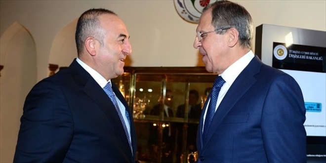 Dışişleri Bakanı Çavuşoğlu, Rus mevkidaşı Lavrov ile telefonda görüştü