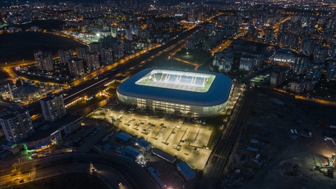 Ankara´nın yeni stadı futbolseverlerin hizmetine girdi