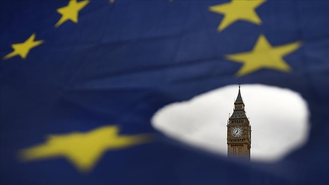 İngiliz parlamentosu Brexit seçeneklerini eledi