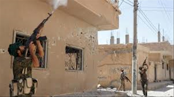 Deyrizor´da YPG/PKK-DEAŞ çatışması sürüyor
