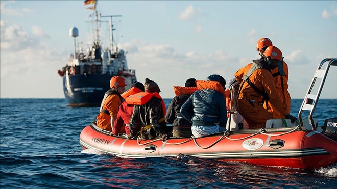 Akdeniz´de 19 gündür bekleyen düzensiz göçmenlerin durumu çözüme kavuştu