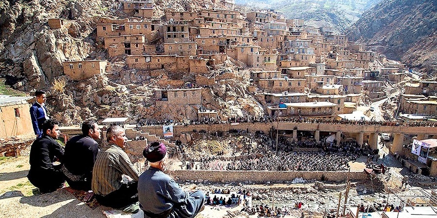DEĞİŞEN DENGELER VE İRAN KÜRTLERİ