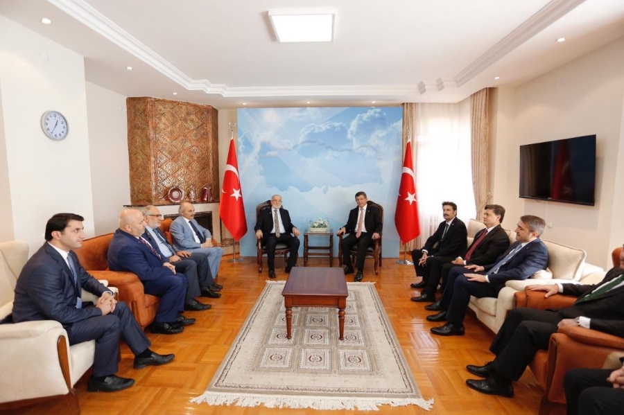 DAVUTOĞLU; Saadet Partisi çok köklü bir damarı temsil ediyor