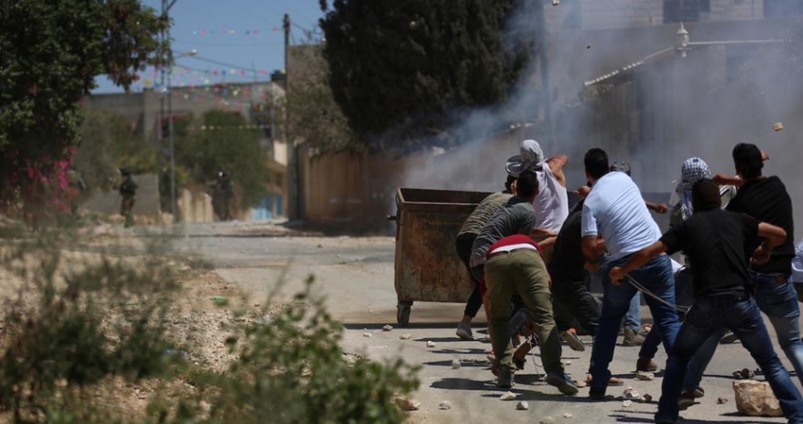 İşgal güçleriyle Birzeit Üniversitesi öğrencileri arasında