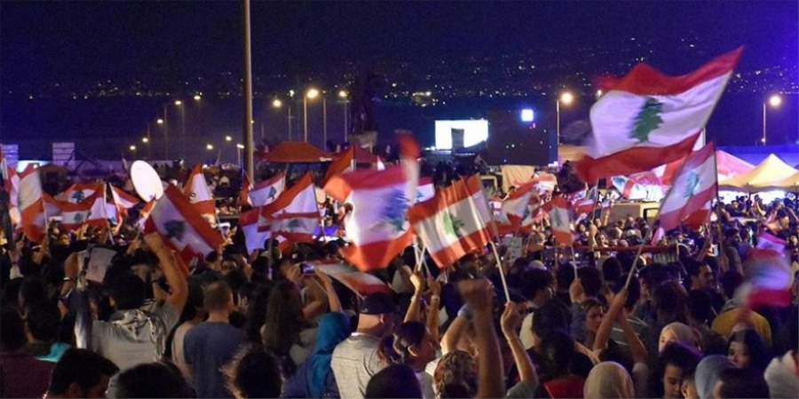  “LÜBNAN’DA GÖSTERİCİLERİN ÇEŞİTLİLİĞİ ULUSAL BİRLİĞİ TEYİT EDİYOR”