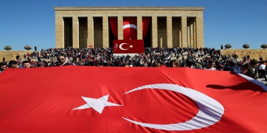 CUMHURİYETİN KURULUŞU’NU KUTLAMA, MUSTAFA KEMAL’E RAHMET OKUMA SIRASINA GİRENLER!