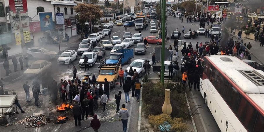 İRAN’IN KRONİK SORUNLARI PROTESTOLARI TETİKLİYOR