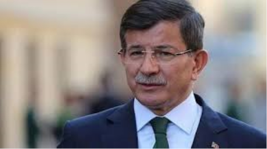 DAVUTOĞLU VE EKİBİ HIZLANDI: KURUCULAR KAMPININ ARDINDAN PARTİ GELİYOR