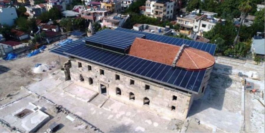 CAMİ OLARAK KULLANILAN BİN 800 YILLIK YAPININ RESTORASYONU İSYAN ETTİRDİ!
