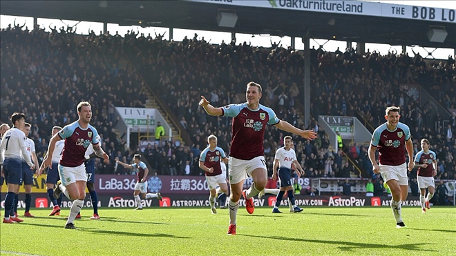 Tottenham şampiyonluk yarışında yara aldı