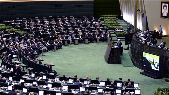 50 vekilden Ruhani´ye: Kabul etme
