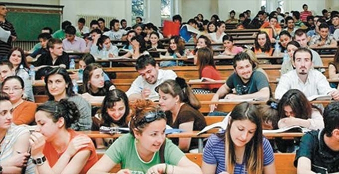 İstihdam azalınca eğitimi de yarıda bıraktık: Kampüste alarm zili
