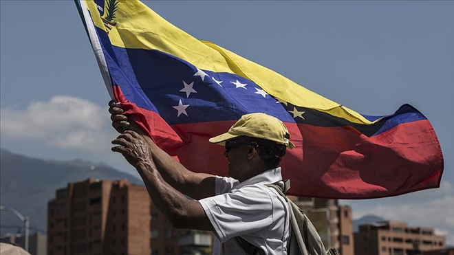 Venezuela´da talepler farklı hedef aynı