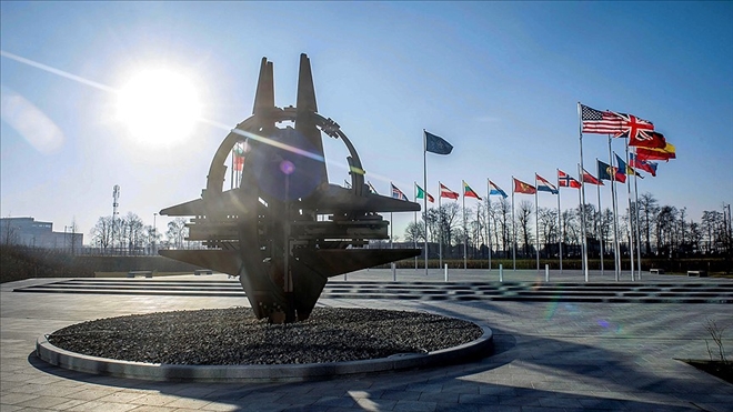 Makedonya NATO´ya katılım protokolünü imzaladı