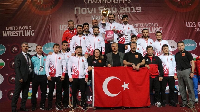 Milli güreşçilerden Sırbistan´da 18 madalya