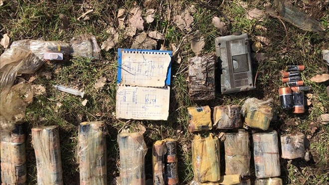PKK´lı teröristlerin el yapımı patlayıcı şeması bulundu