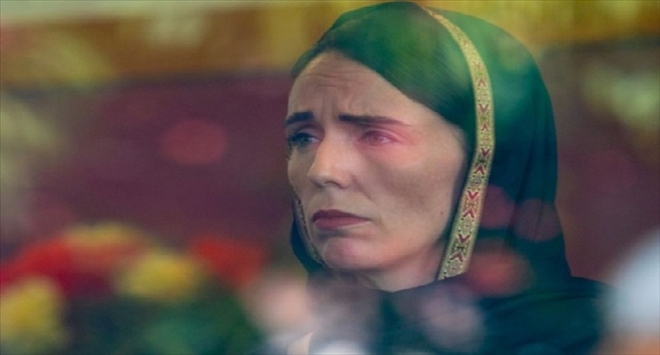 Jacinda Ardern: Neden başörtüsü taktığını açıkladı