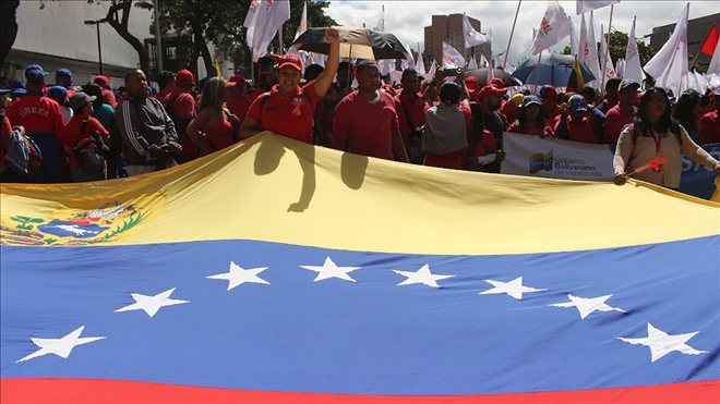 Venezuela´da hükümet taraftarları da 9 Mart´ta sokakta