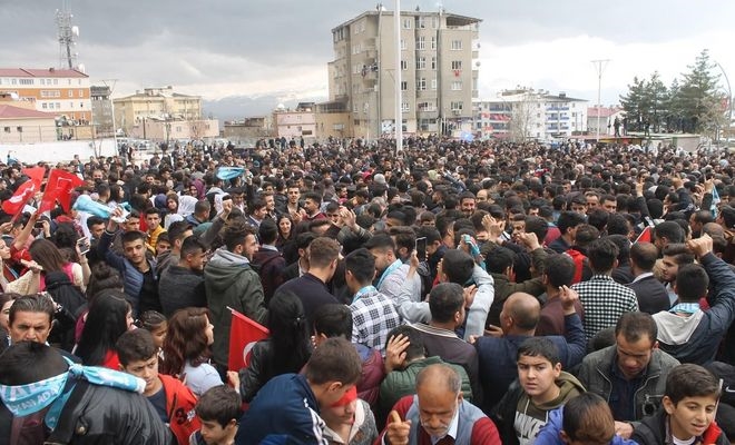 AK Parti Şırnak´ta ?zafer mitingi? düzenledi