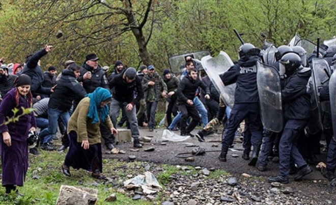 Gürcistan´da HES protestosu: 27 yaralı