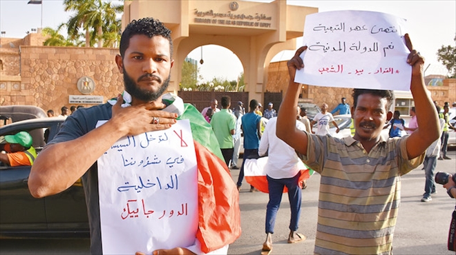 Sudan´da Sisi´ye öfke