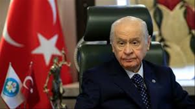 Bahçeli´den Gül ve Davutoğlu´na sert sözler: Utanç verici