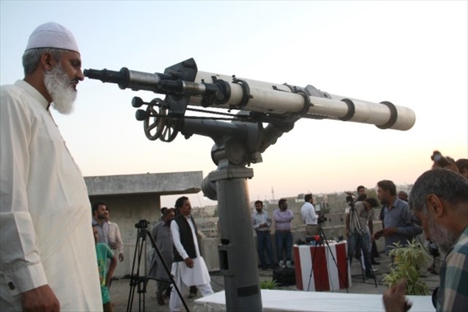Pakistan, Ramazan´a Bir Gün Geç Başlıyor