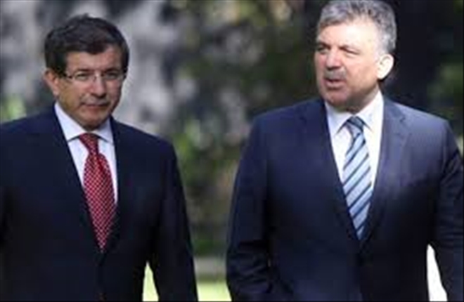 AKP´li vekil Yayman´dan Gül ve Davutoğlu´na tepki: İnsan hayret ediyor