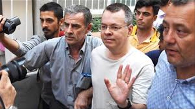 Rahip Brunson şizofren mi? Güya Tanrı onunla konuşmuş!