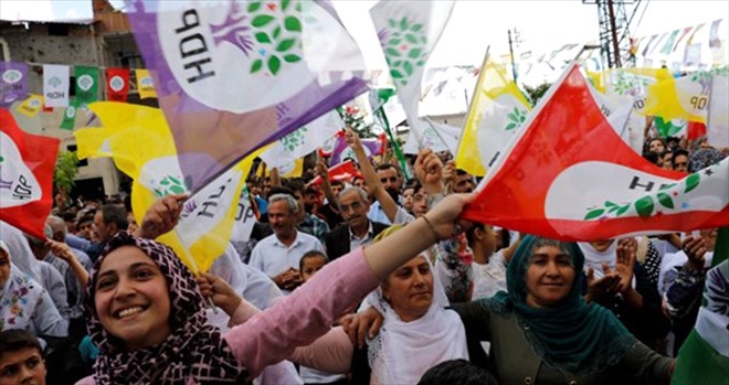 HDP´den seçmenlerine: İstanbul´da sandığa gitmek, geçerli oy kullanmak şarttır