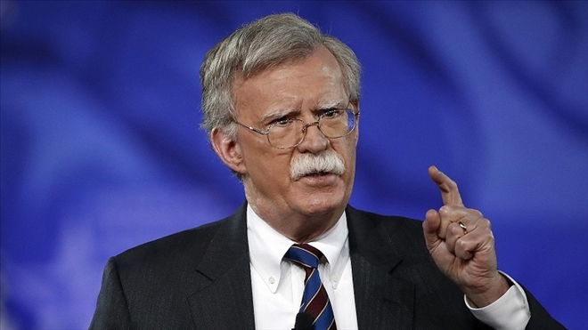 Bolton: Maduro Rusya ile savunma kontratı imzaladı