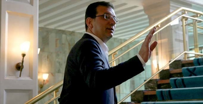 İBB Başkanı İmamoğlu, mesaisine başladı