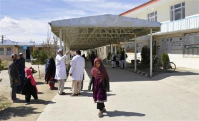Taliban kapatılan İsveç klinikleri konusunu yeniden gündeme getirdi