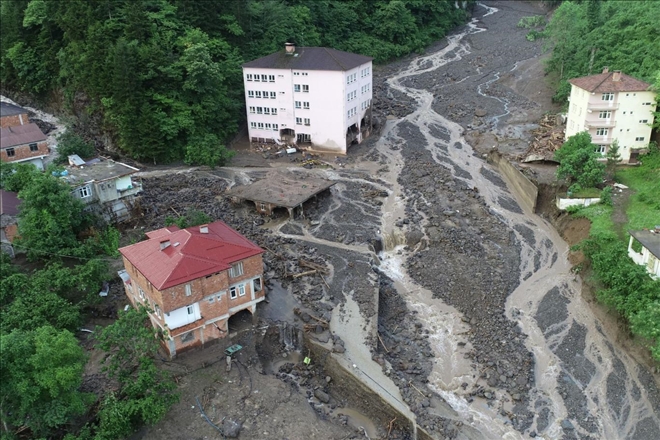 10 kişinin yaşamına mâl olan selden bir ay sonra Araklı´daki aynı vadiye yeni HES projesi
