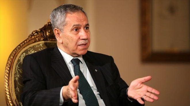 Bülent Arınç´tan Ahmet Davutoğlu´na destek; Ali Babacan´a ise uyarı...
