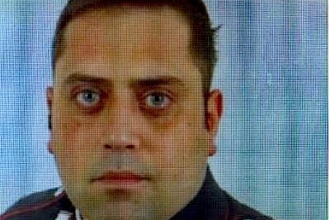 Küresel medya var olmayan iki ?Kuzey Afrikalı? şüpheliyi İtalyan bir polisi bıçaklamakla suçlarken nasıl kandırıldı?