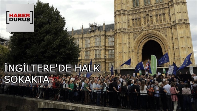 İNGİLTERE´DE HALK SOKAKTA