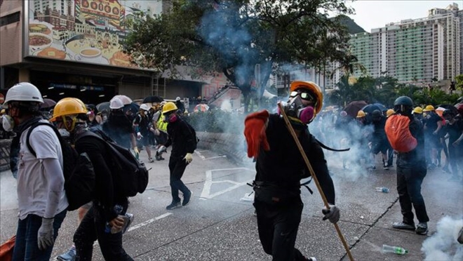 Hong Kong´da protesto.. 500´den fazla gözaltı