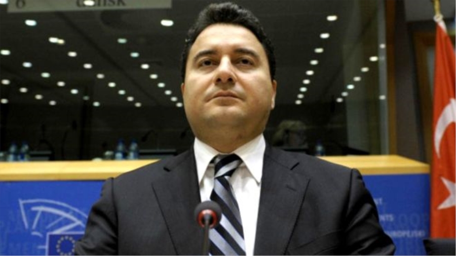 ALİ BABACAN: EKONOMİNİN DÜMENİNDEN YENİ PARTİ SÜRECİNE 18 YILLIK SİYASİ HAYATI