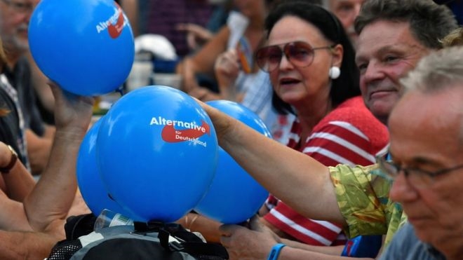ALMANYA´NIN BRADENBURG VE SAKSONA EYALETLERİNDE AŞIRI SAĞCI AFD´NİN OYLARI ARTTI