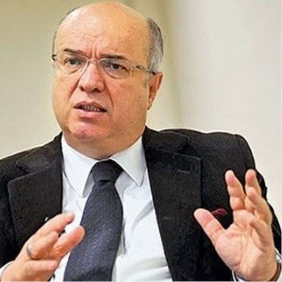 Davutoğlu AK Parti’den ihraç edilmek istenirken.. Fransız İhtilali esnasında yaşananları hatırladım…