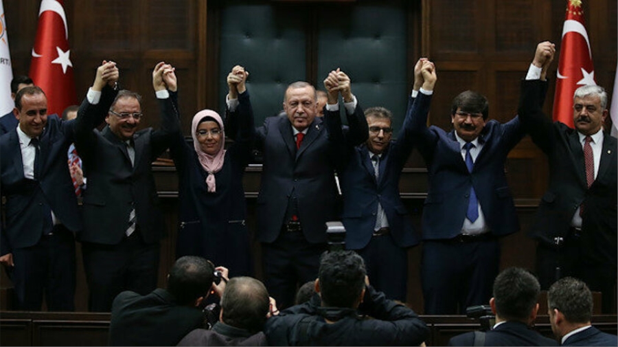 4 ilçe bir belde belediye başkanı AK Parti