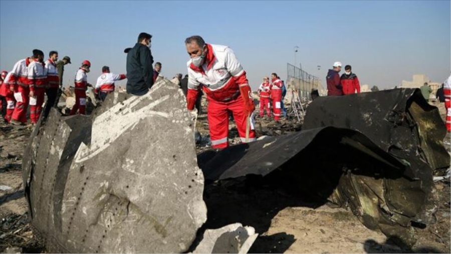 Yeni bir görüntü...Ukrayna uçağı İran’a ait iki füzeyle vuruldu..