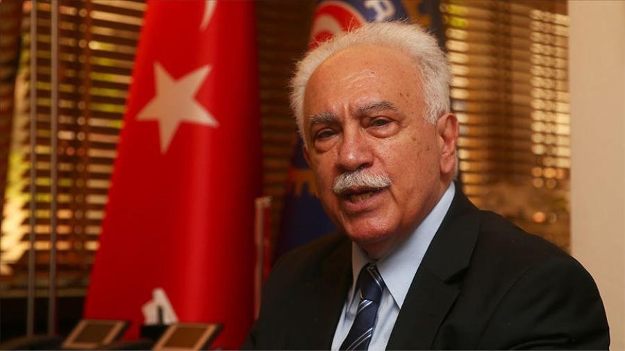 Evlat nöbeti tutan ailelerden Doğu Perinçek