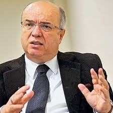 Başkanlık sistemi Rus ruleti gibi.. ABD’ye -ve Türkiye’ye- başkanı tek bir oy belirleyebilir…